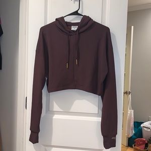 Gym shark crop hoodie